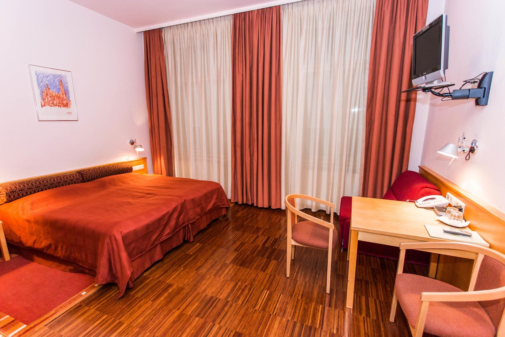 Post Hotel Wien